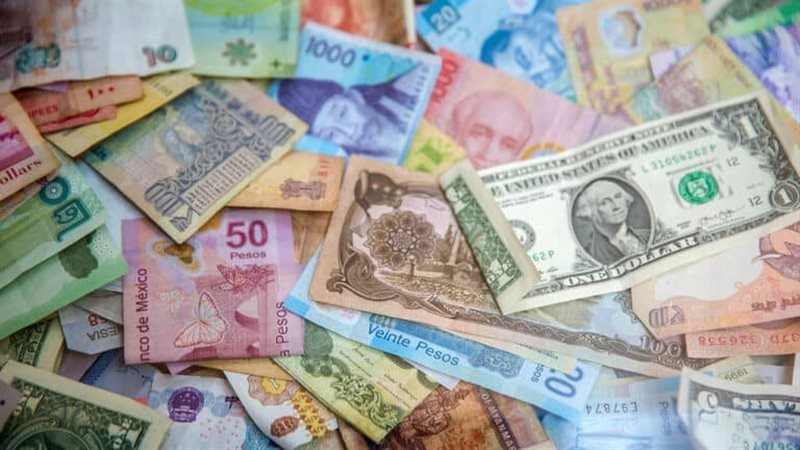 سعر الدولار اليوم في مصر يرتفع إلى 51.35 جنيه للبيع. 1 720